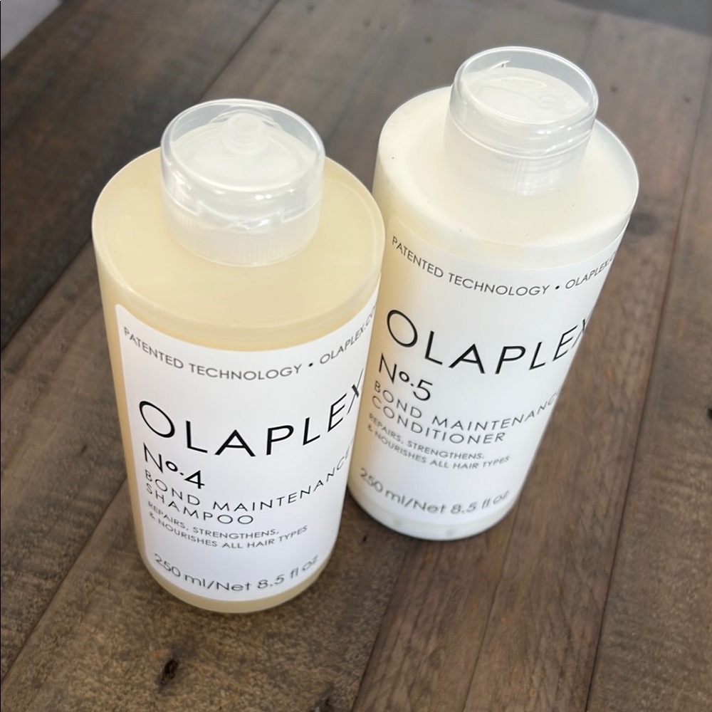 Olaplex No.4 & No.5 Bond Maintenance Shampoo and Conditioner Set - White